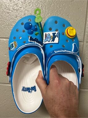 Mens crocs boo berry size 12